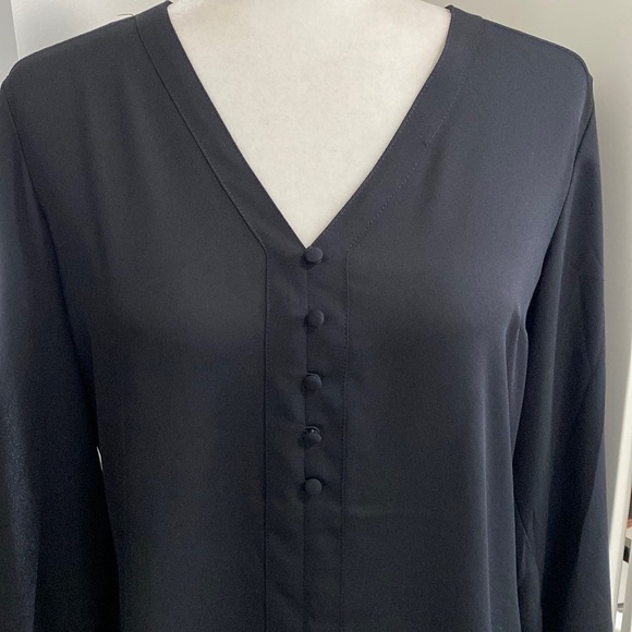 Express Black Portofino V-Neck Button Front Detail Blouse Top Shirt Fall Boho - Picture 3 of 16